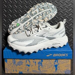 Brooks Cascadia 18 Trail Running Oyster Coconut Mens Size‎ 9